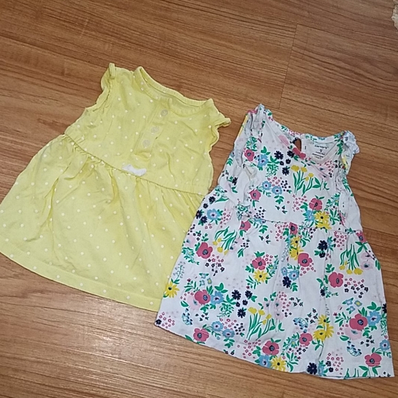 Carter's dresses size 9 months